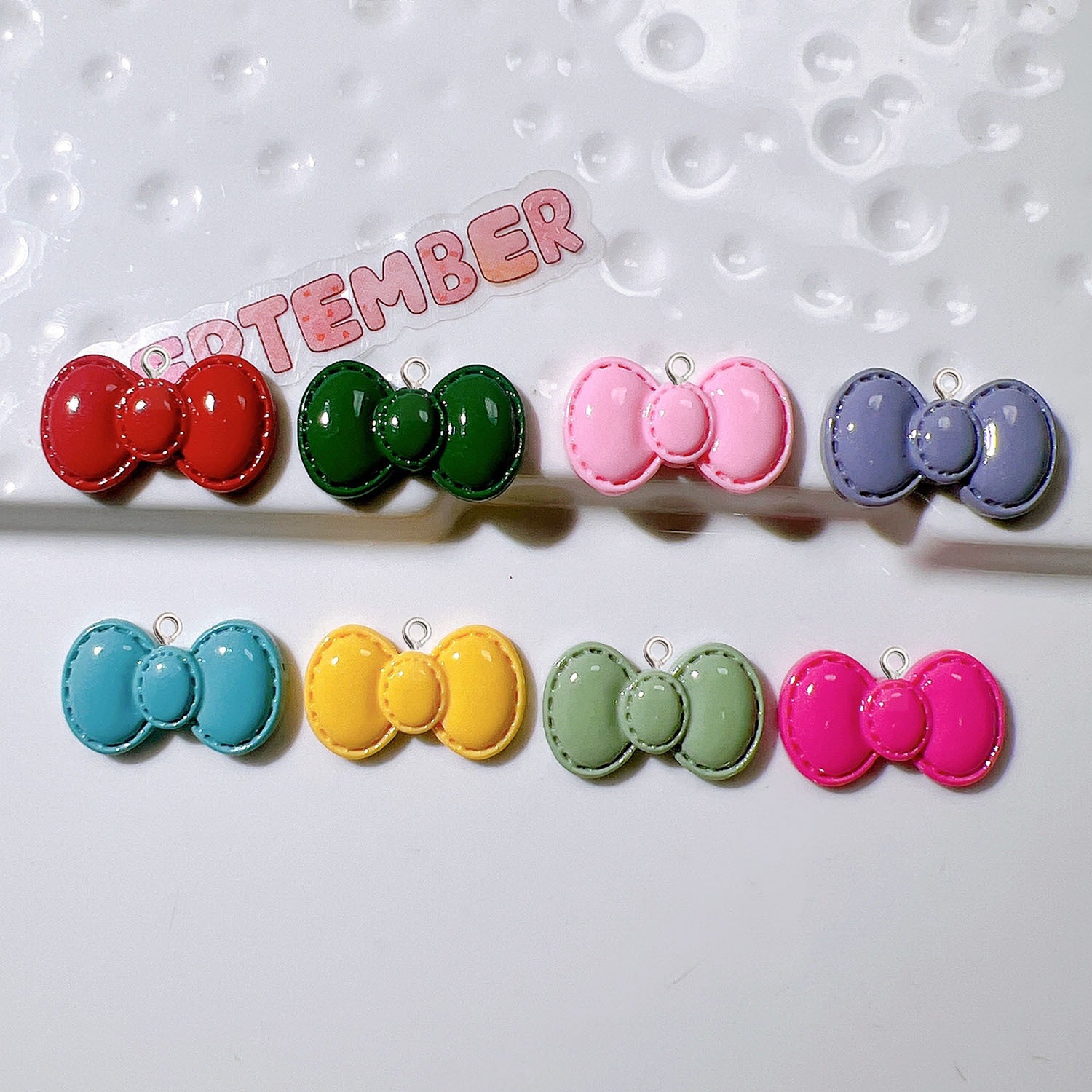 Resin Art Necklace - 10 قطعة لطيف الكرتون Bowknot الراتنج