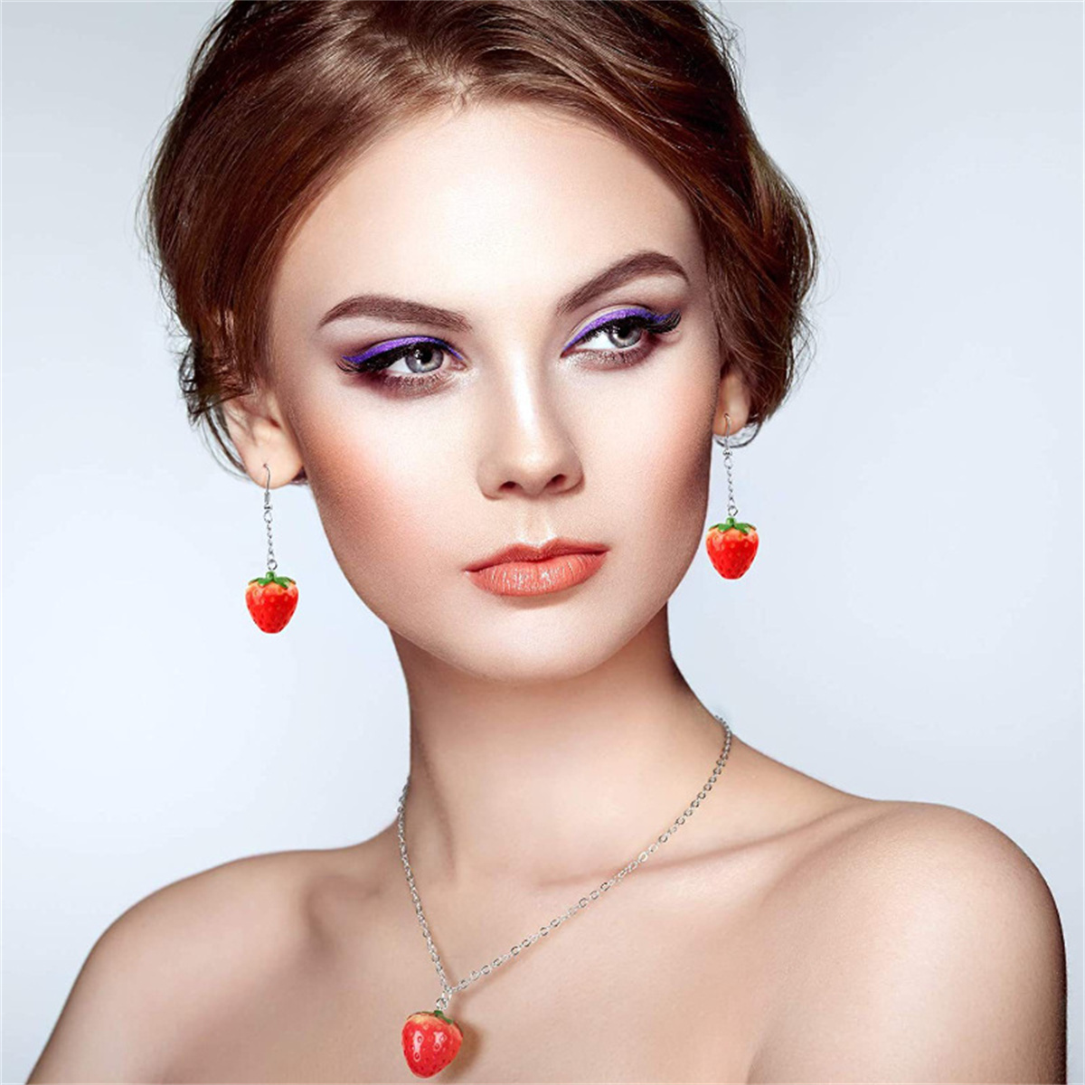 SG04 لطيف 5 قطعة الفراولة الفا - مراجعة Resin Art Necklace وسعره