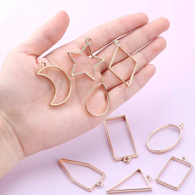 المعلقات الحافة المفتوحة للرات - مراجعة Bezels Pendant Resin وسعره